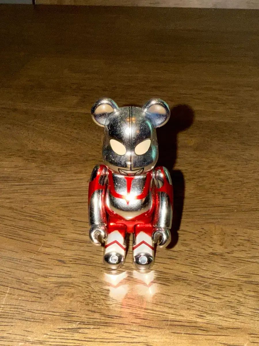 BE@RBRICK(ベアブリック) シリーズ 44弾 100% ヒーロー ウルトラマン