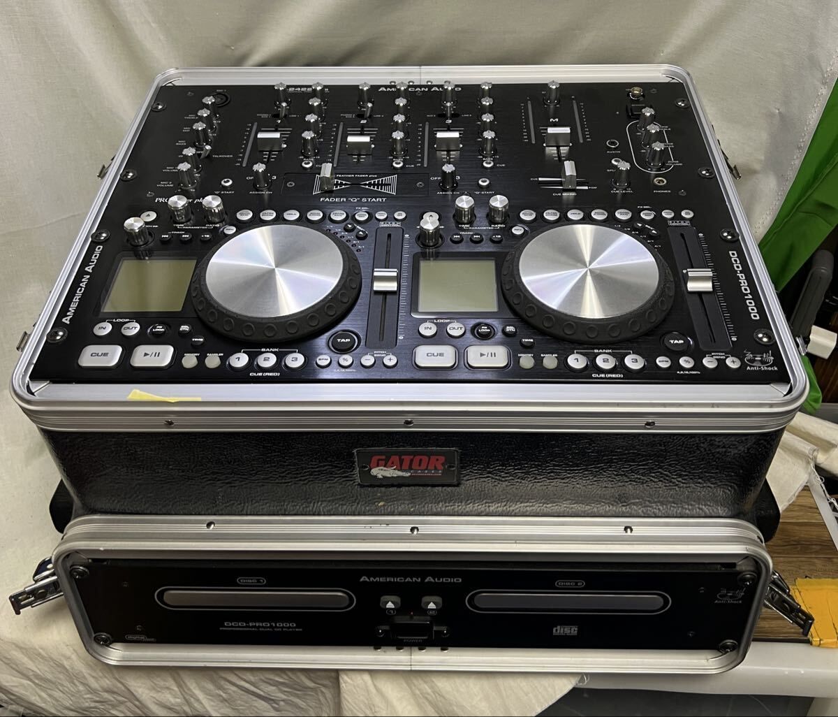 通電確認済み★DJセット！ AMERICAN AUDIO Q-2422 MK２　DCD-PRO1000 DJ用コンボラックケース付き　デュアルCD/MP3プレーヤーDJミキサー@Y