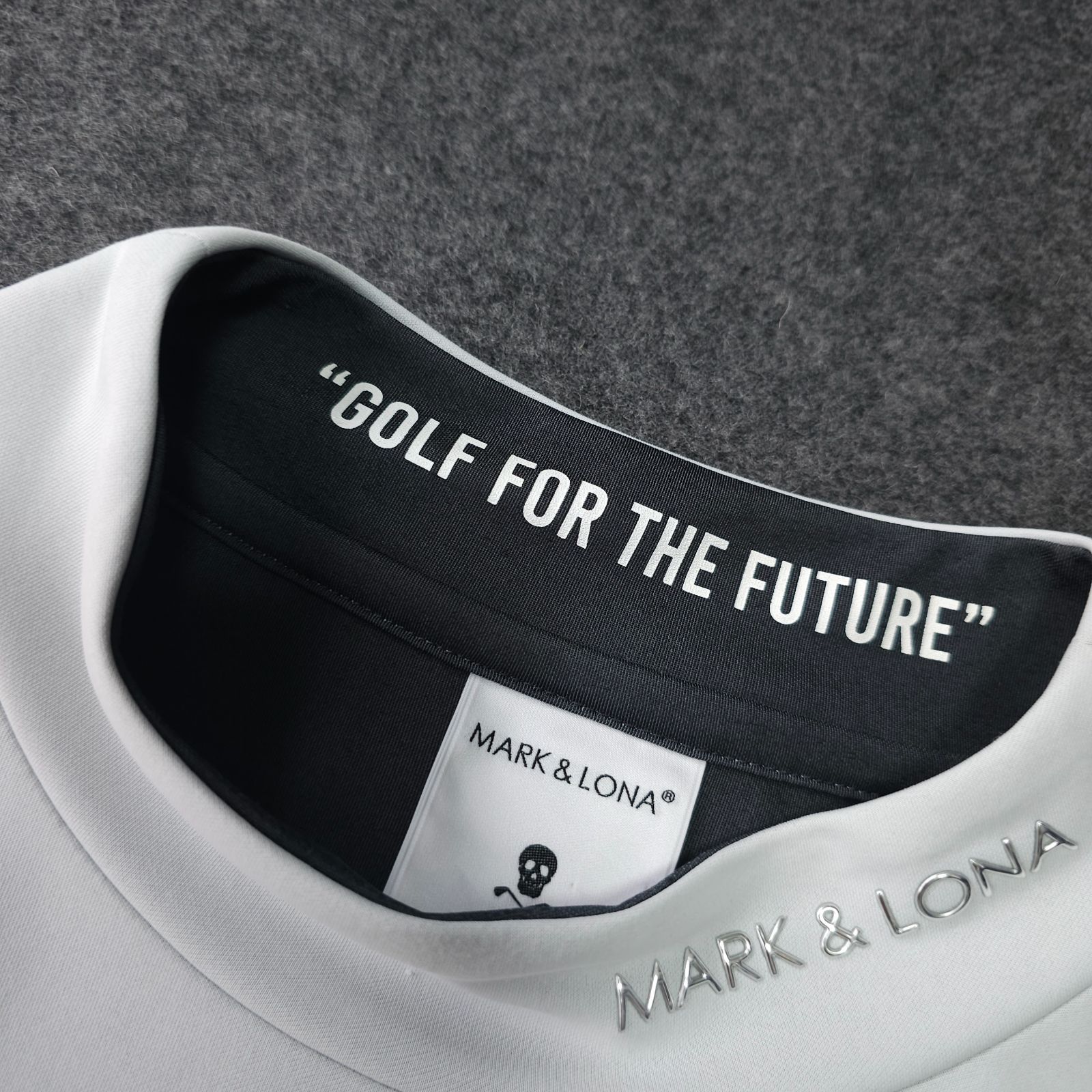 👌値下げ交渉受付中】極美品 MARK & LONA 近年 モックネックシャツ