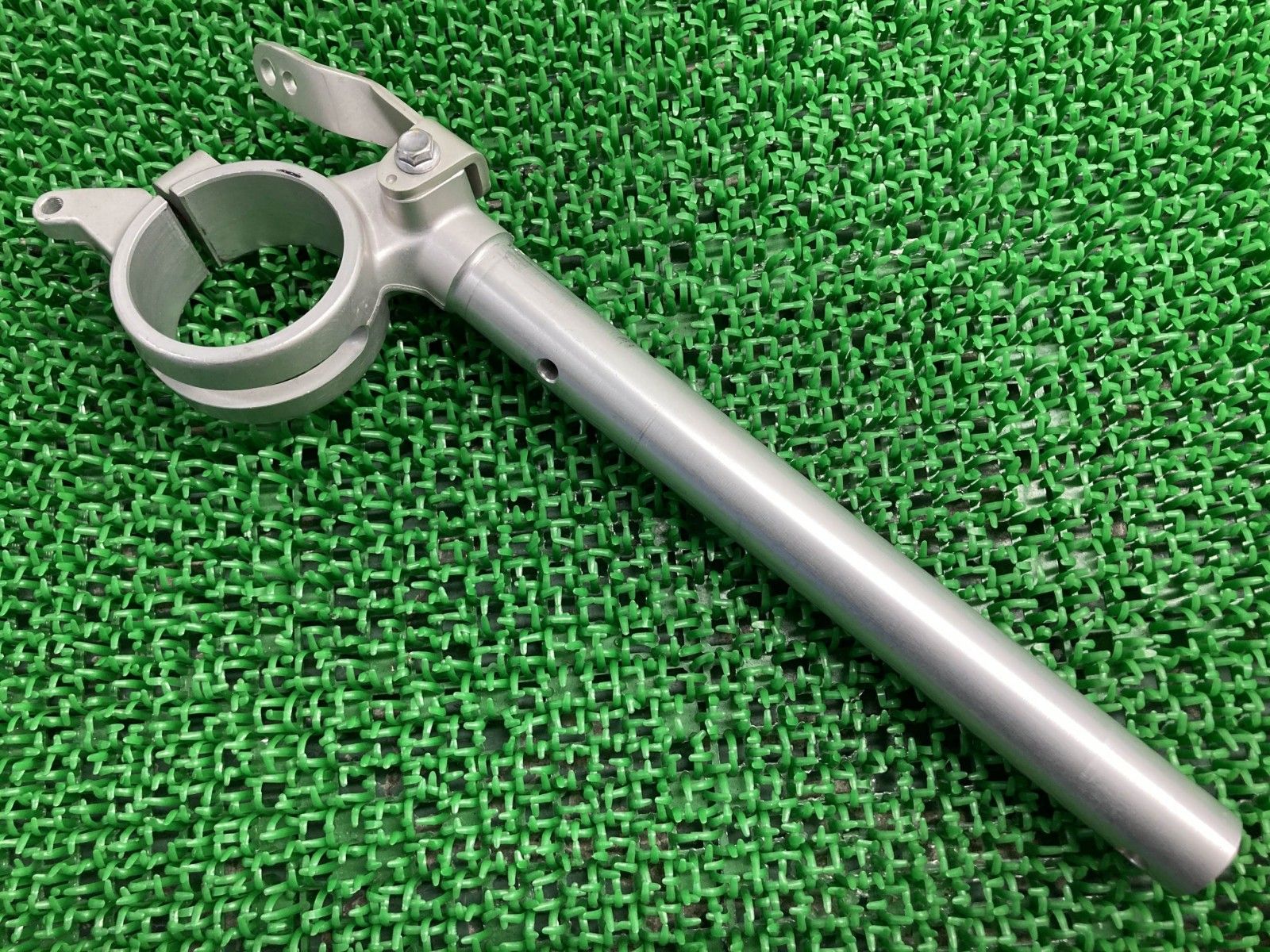 デイトナ675 セパレートハンドル 右 トライアンフ(TRIUMPH) 純正 中古 DYTONA675 Di