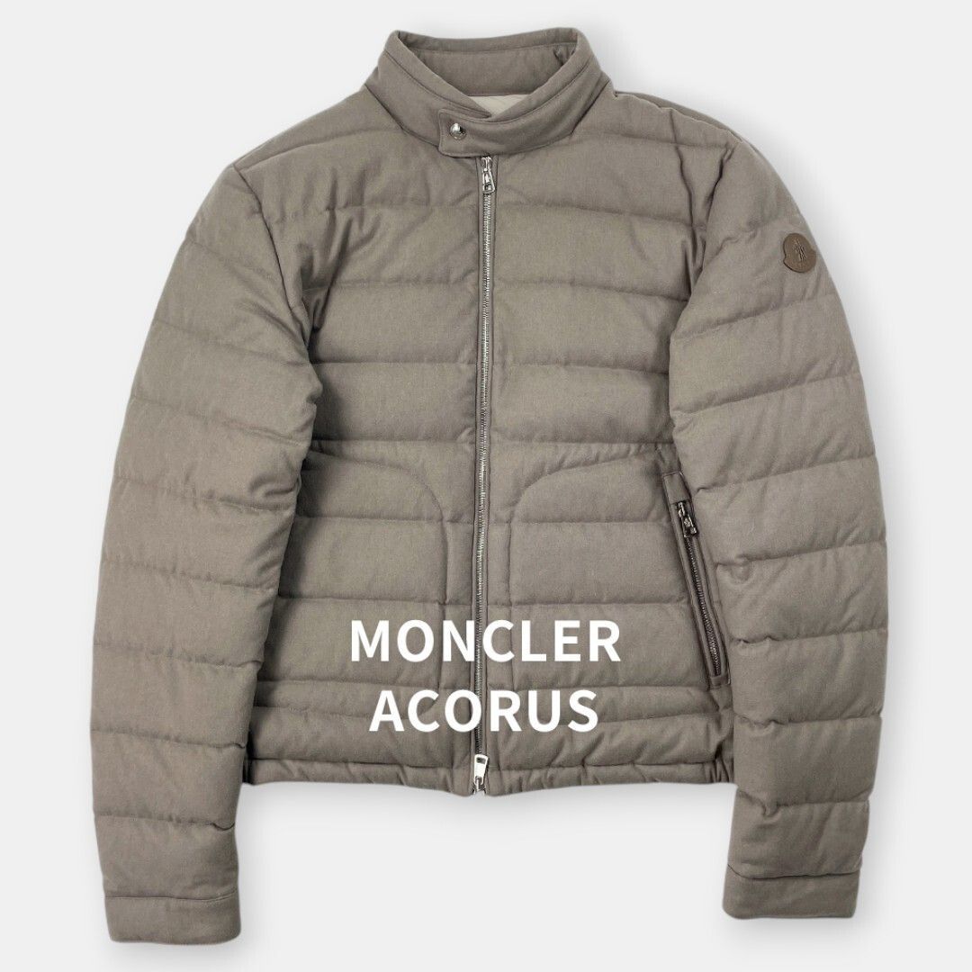 美品 MONCLER ACORUS 23AW モンクレール アコルス 軽量 カシミヤ ショートダウン J10911A00132 ベージュ系 3 / J&NREUSE メンズ アウター