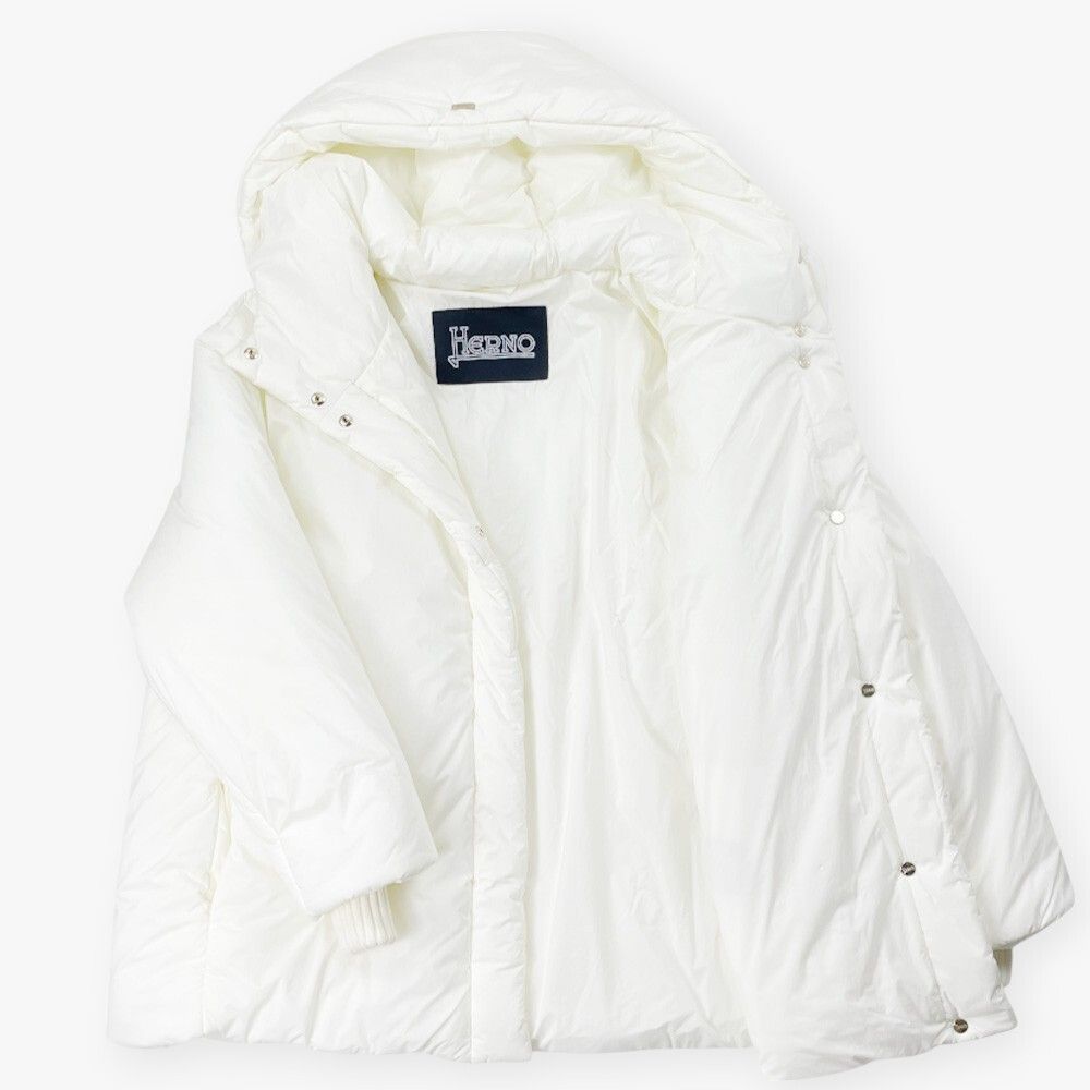 美品 HERNO ヘルノ 23AW Nuage ヌアージュ オーバーサイズ ナイロン 22AW名作・極美品 ホワイトダウンジャケット サイズ46