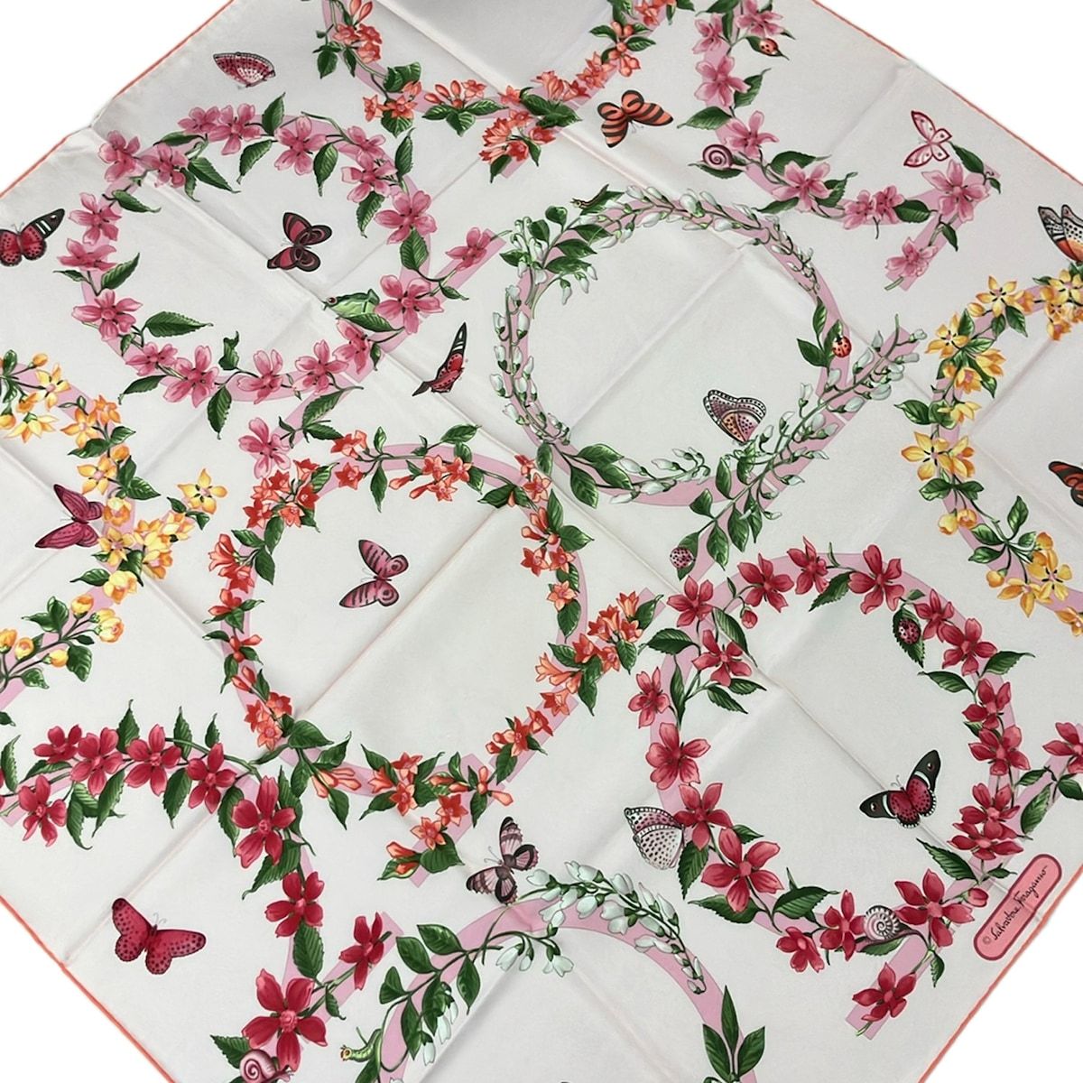 FERRAGAMO/SalvatoreFerragamo(サルバトーレフェラガモ) スカーフ美品 ピンク×グリーン×マルチ 花柄 シルク