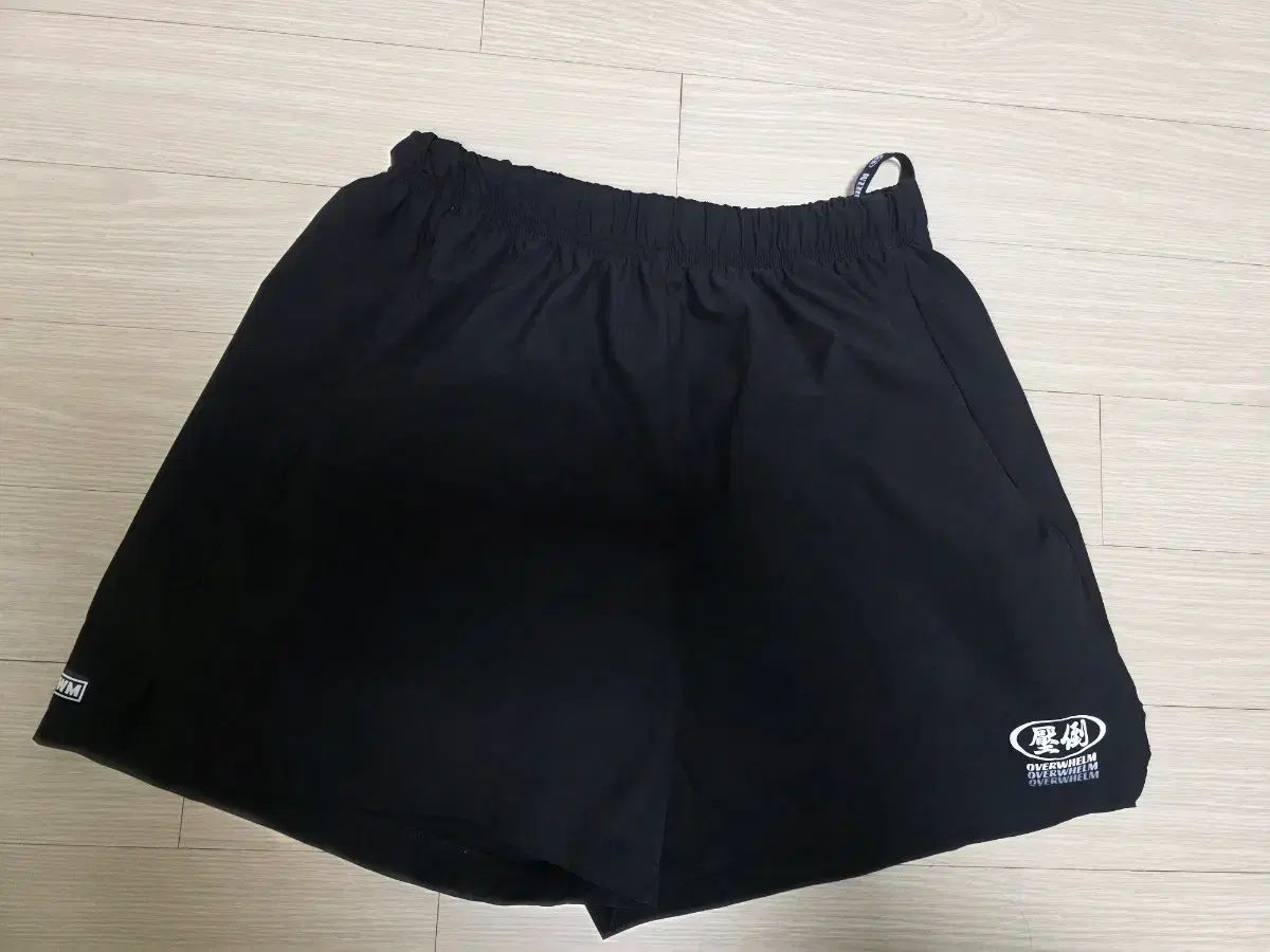 圧倒ハーフパンツ ブラックL出品