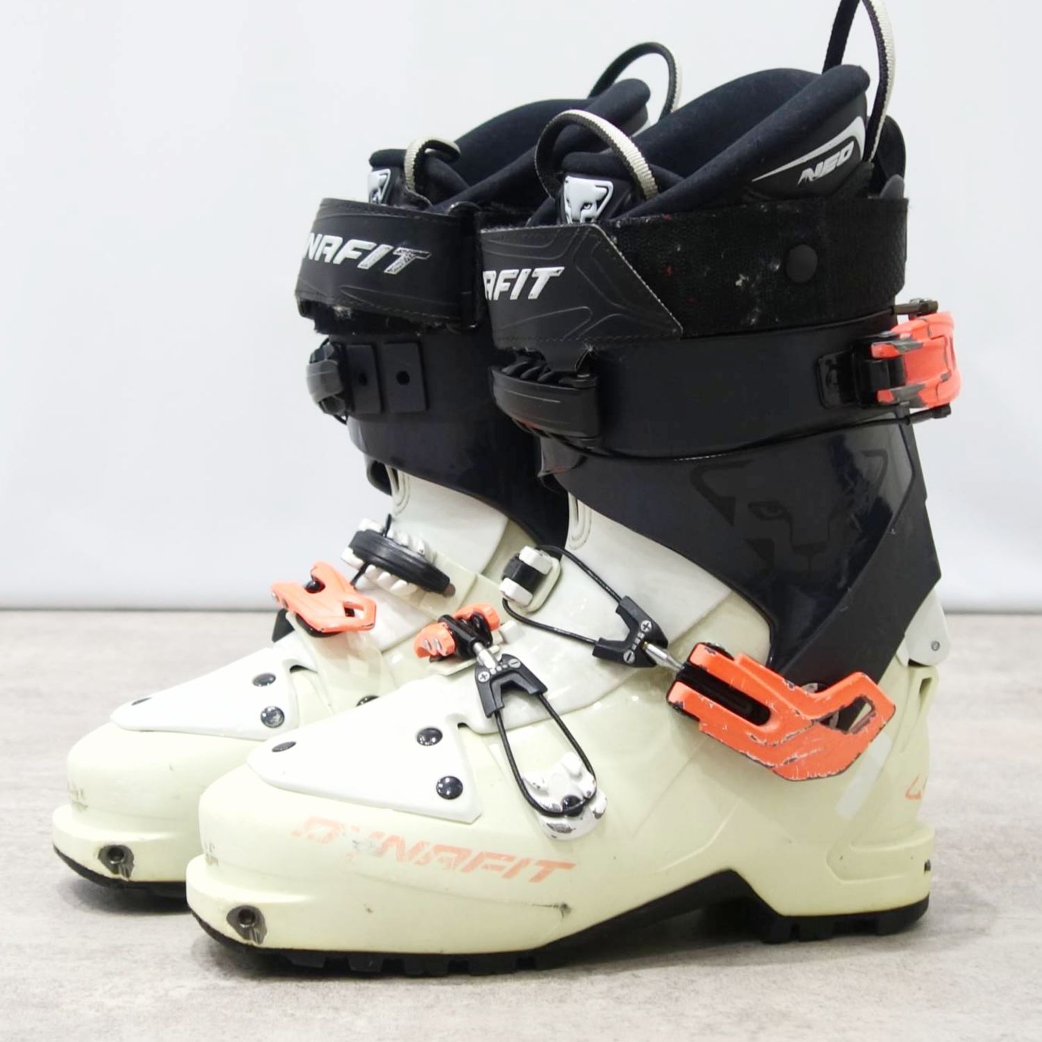 ディナフィット DYNAFIT スキーブーツ Neo PU Touring Bo