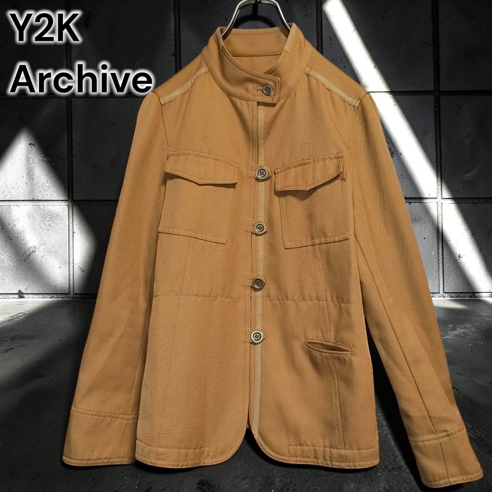 00s TOMORROWLAND Y2K Archive Wool Beige ウールサファリジャケット　ミリタリージャケット　スタンドカラー　カルゼ織り　キャメルベージュ　トゥモローランド　レディース　アウター　エポーレット　切替　レディースＭサイズ相当
