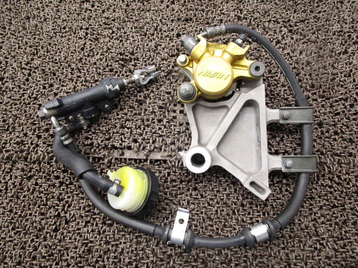 CB400SB リアキャリパー マスターシリンダー B7984！NISSIN NC39 