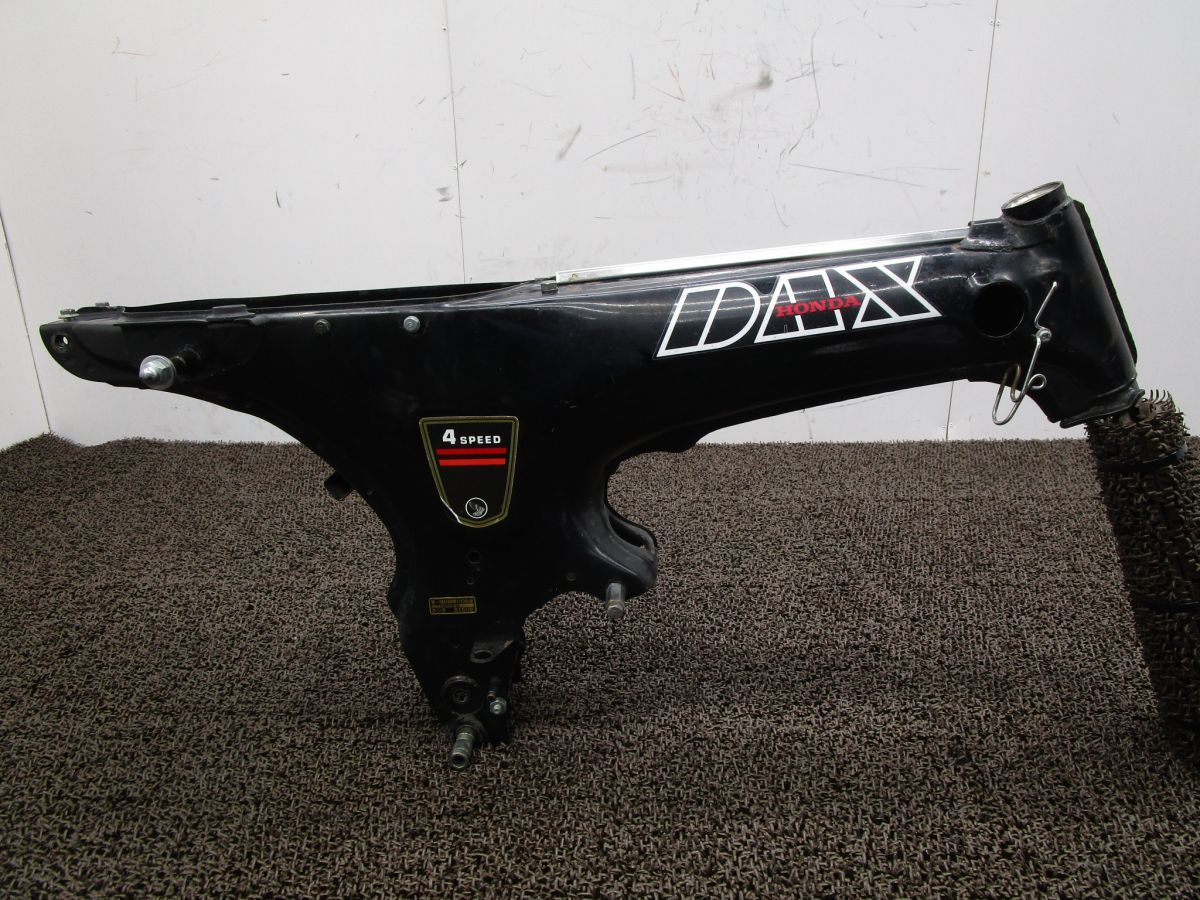 アメリカン ダックス50 メインフレーム ☆B7915！ST50 書類付 ホンダ 【 ST50E 】 キャブ車 動画有 DAX 6V