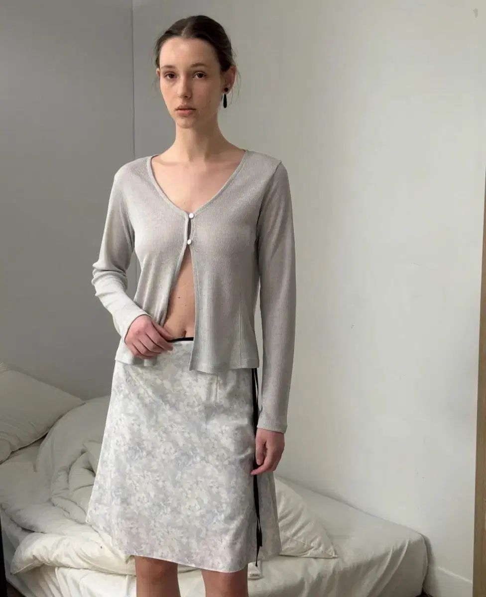 オブモアール Swan String Midi Skirt GREY