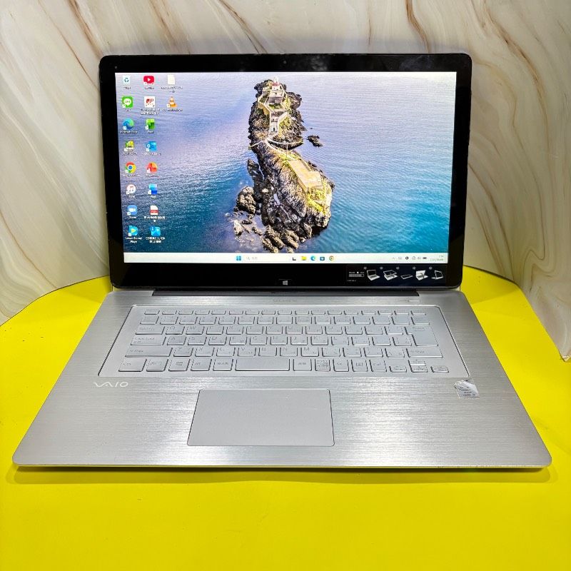 VAIO ノートパソコン SSD240GB 8GB Windows10 カメラ ジャンク価格☆VAIO Core i7 タッチパネル搭載☆ SSD240GB＆メモリ8GB