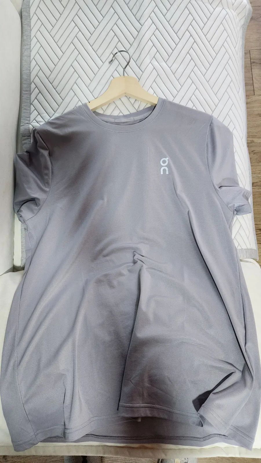 M オンランニング アクティブ 機能性 Tシャツ 出品