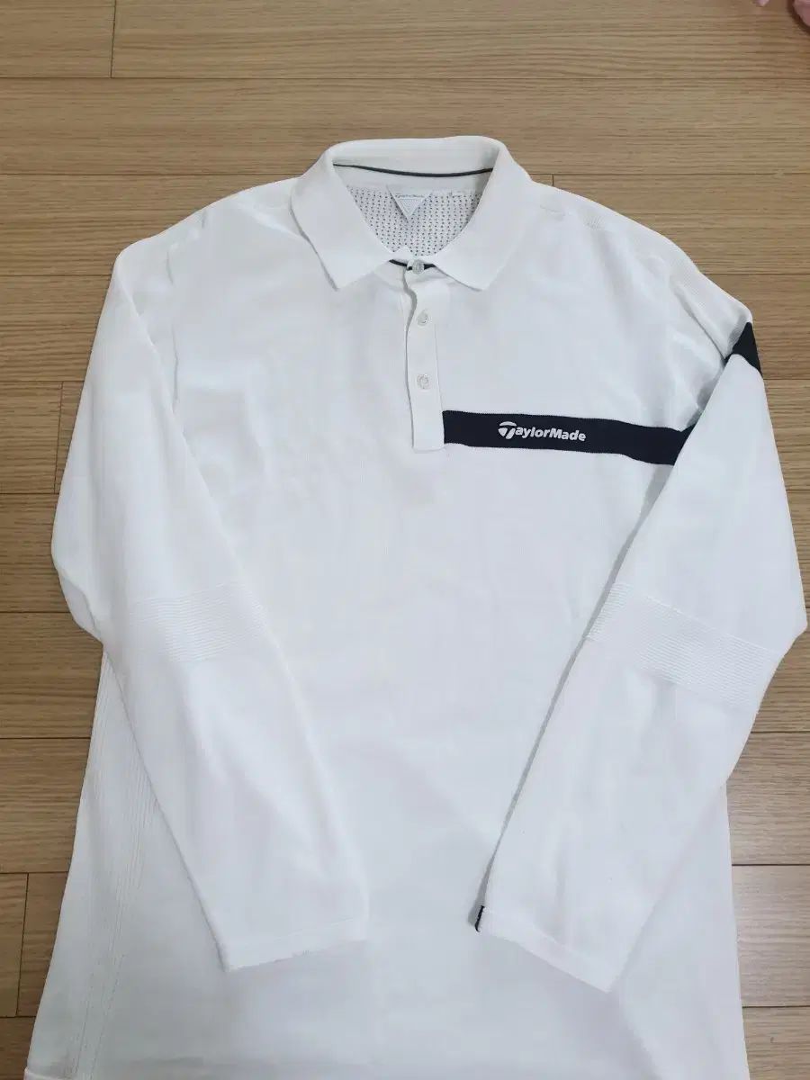 テーラーメイドゴルフ 長袖Tシャツ