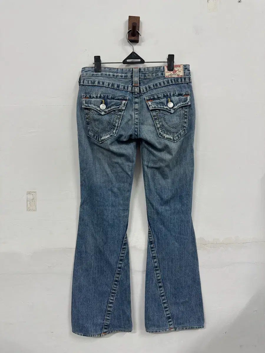 トゥルーレリジョン ジョイ ブーツカット デニムパンツ USA
