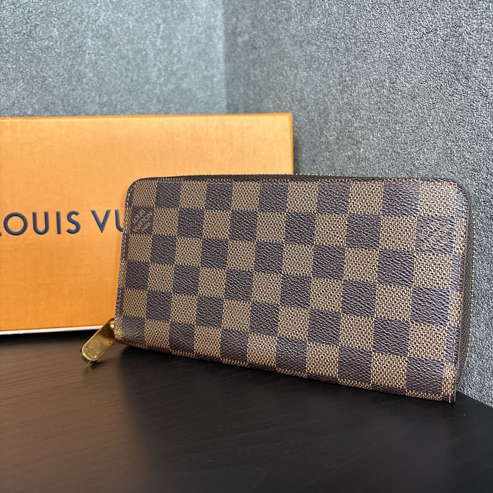 〘美品〙 LOUIS VUITTON ルイ・ヴィトン ジッピーウォレット ダミエエベヌ ラウンド長財布 N600015