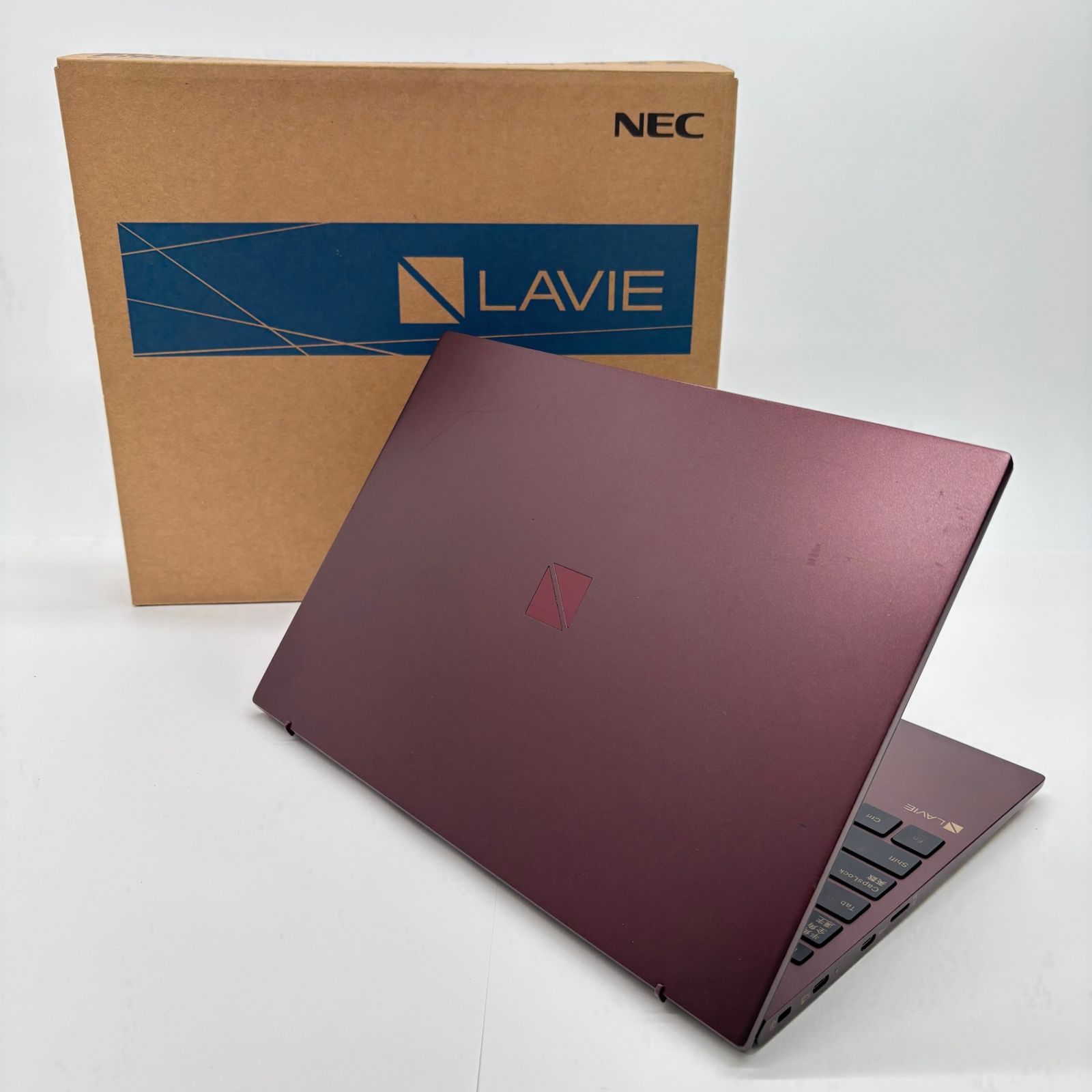 LAVIE Pro Mobile PM550 13インチ i5 1135G7 8GB SSD 512GB windows11Home PC-PM550BAR [クラシックボルドー] バッテリー最大容量64%【C7979-80】