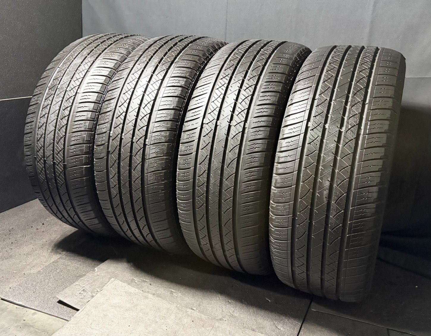 2023年製 約7.5～8.2分山 マックストレック　MAX TREK SIERRA S6 235/50R18 4本 h_2385
