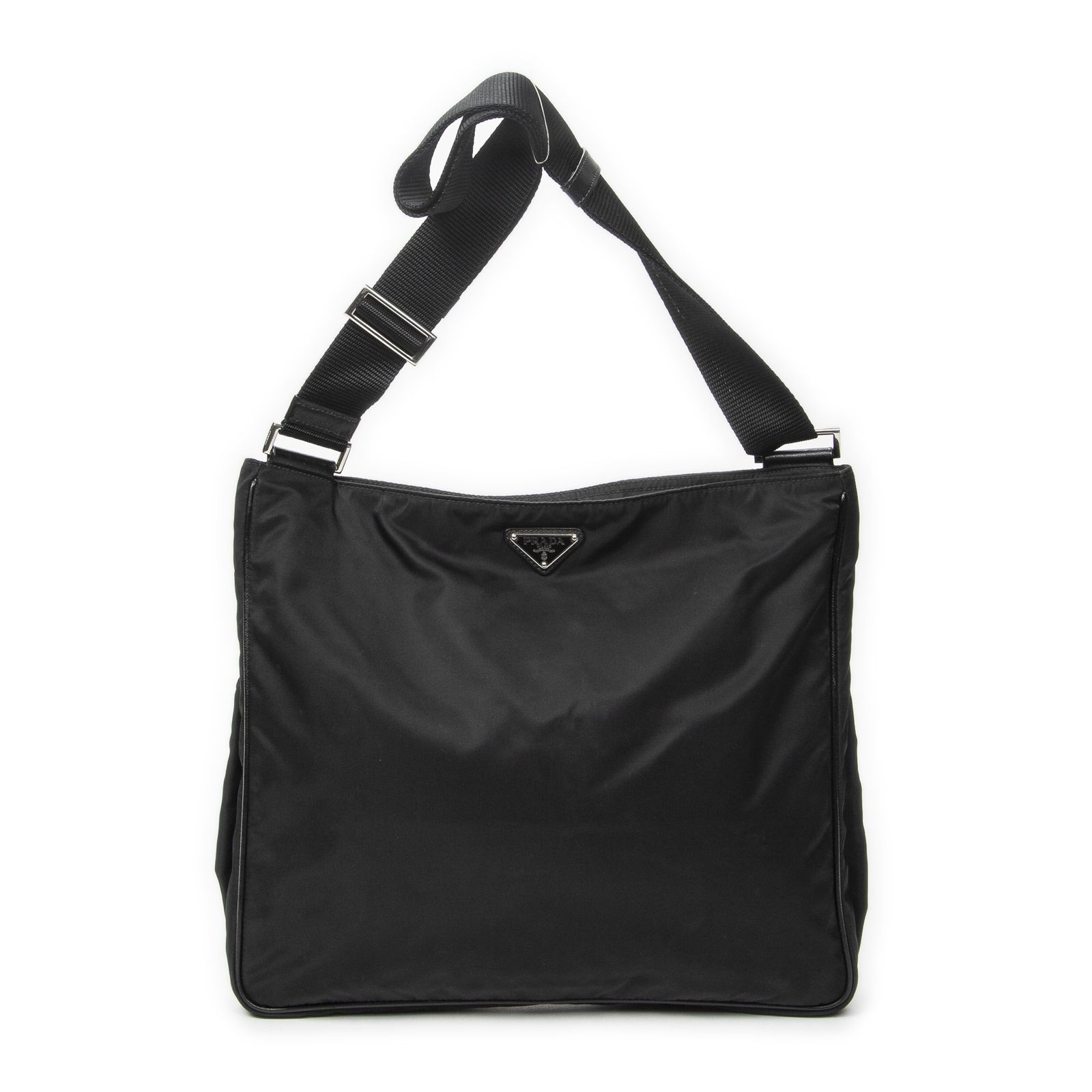 [中古] PRADA プラダフロントポケット メッセンジャー バッグ黒ナイロンキャンバスA