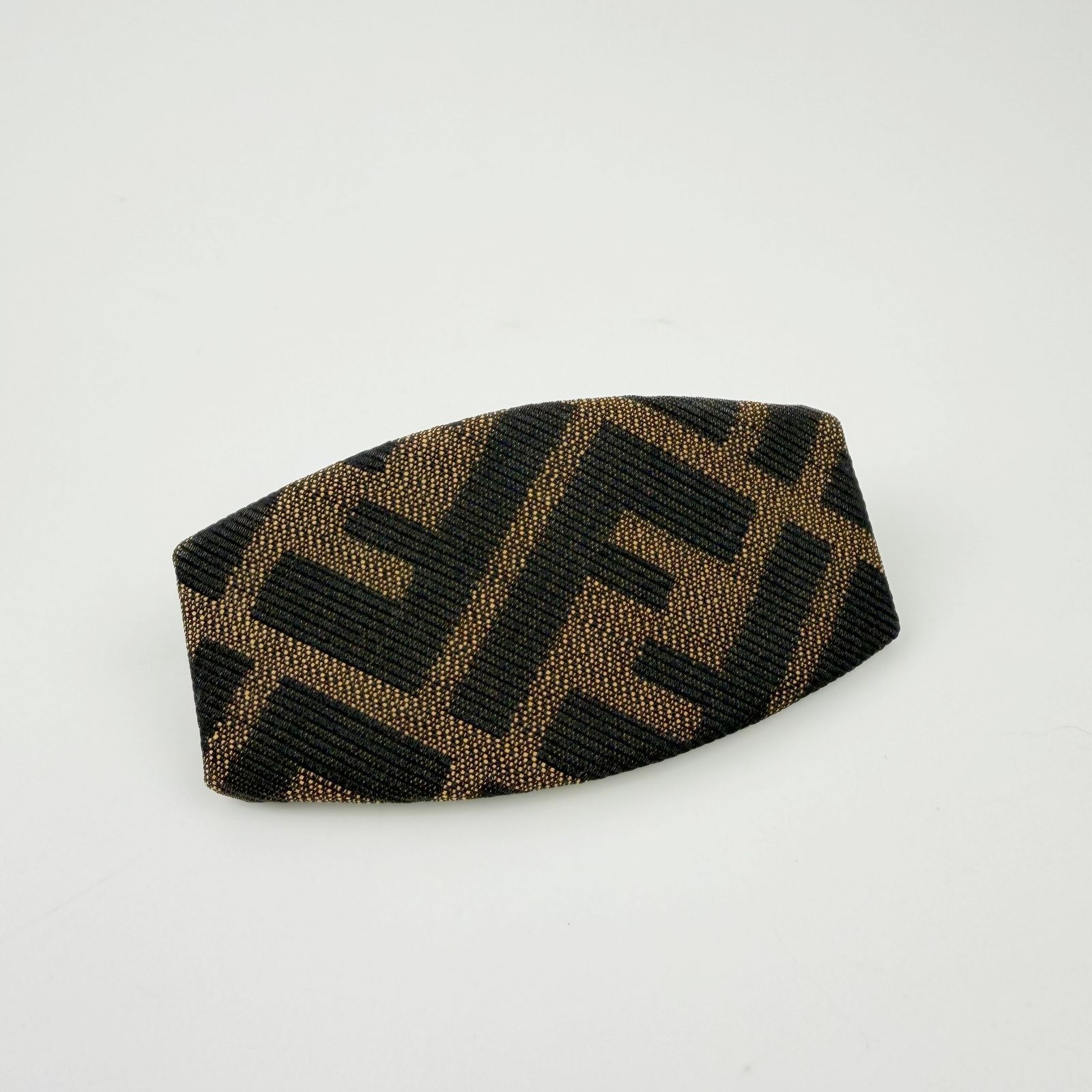 中古】FENDI フェンディ ズッカ FFロゴ バレッタ ヘアバレッタ