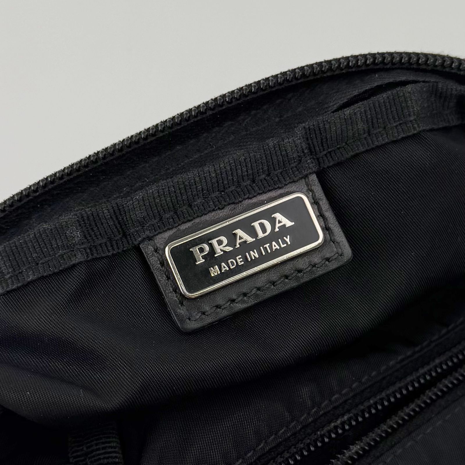 中古】PRADA プラダ テスートナイロン 三角ロゴ ポーチ ポーチ 