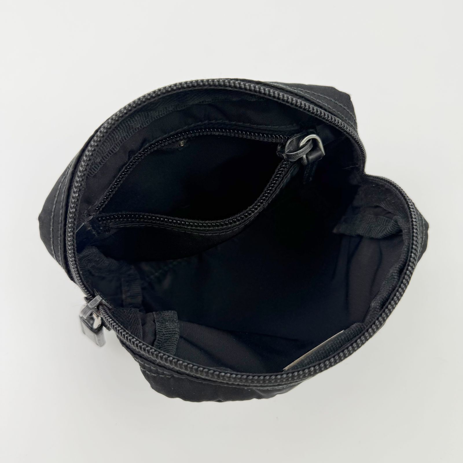 中古】PRADA プラダ テスートナイロン 三角ロゴ ポーチ ポーチ