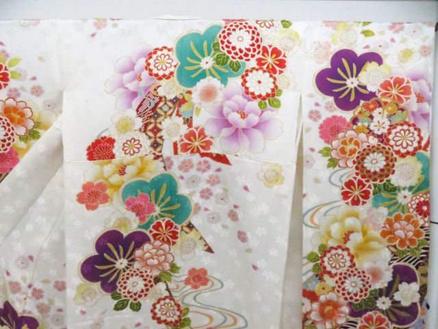 京松】振袖 金駒刺繍 金彩 貸衣裳屋処分品 古典花文様 着物 正絹 身丈