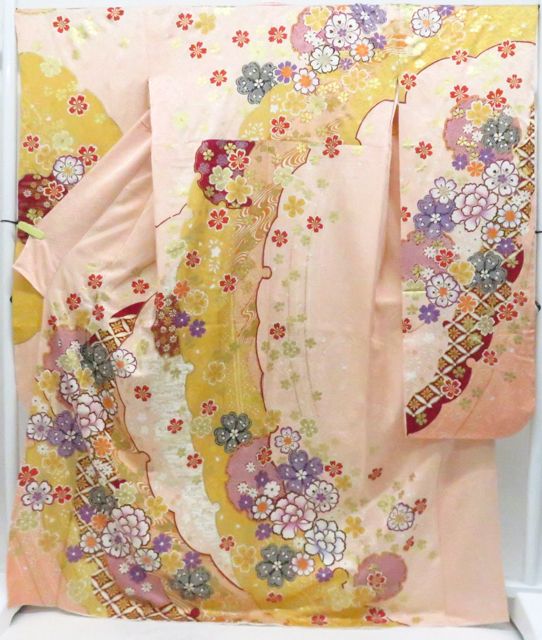 【京松】振袖 金彩 貸衣裳屋処分品 古典花文様 着物 正絹 身丈約172cm 裄丈約67cm r8z06-145 19,600円