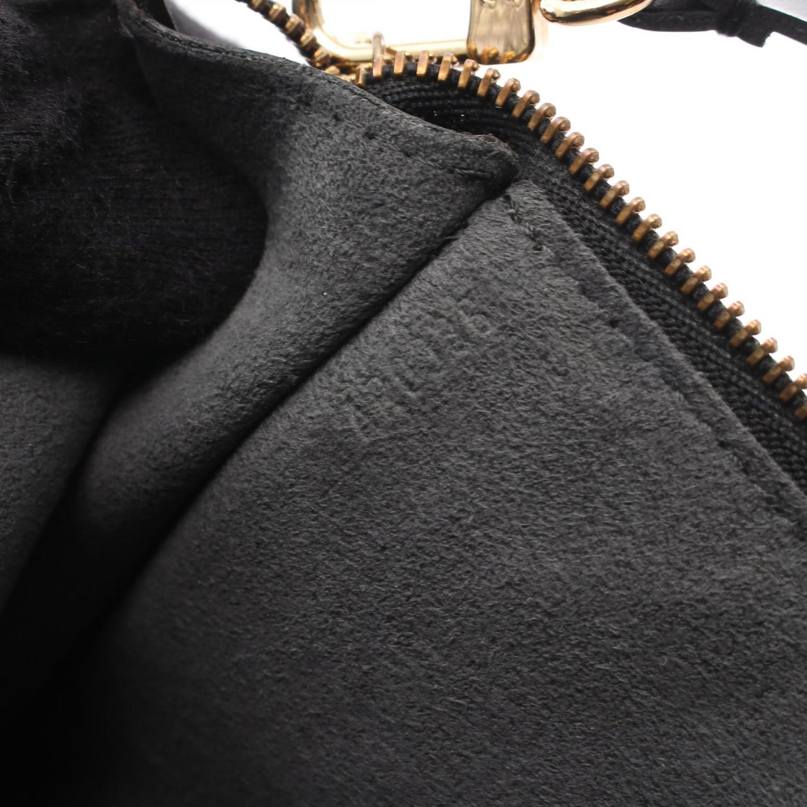 LOUIS VUITTON ルイ・ヴィトン ポシェット アクセソワール エピ