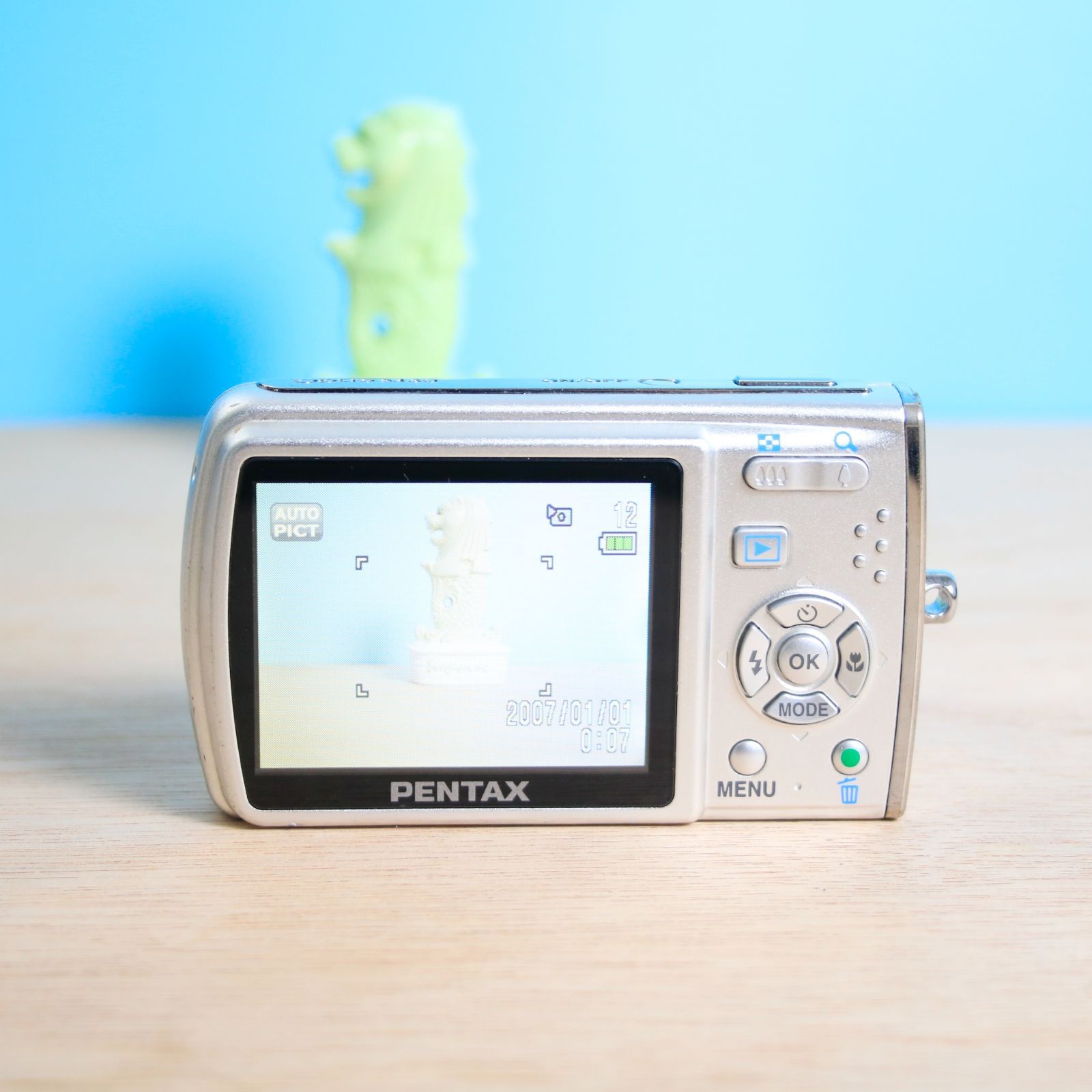 完動品❁美品 PENTAX Optio M30 シルバー コンパクトデジタルカメラ