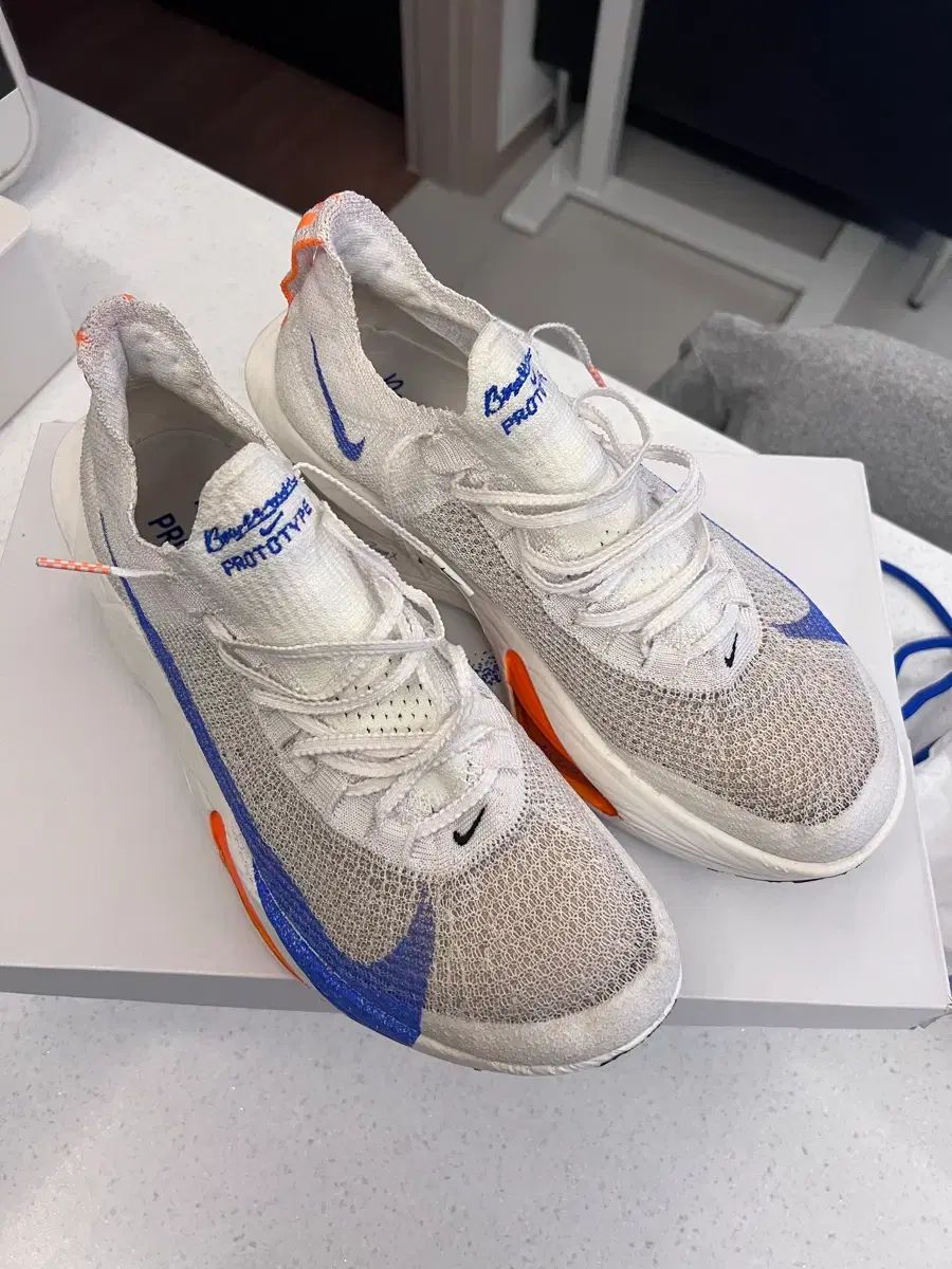 285 NIKE アルファフライ ブループリント カーボン ランニングシューズ