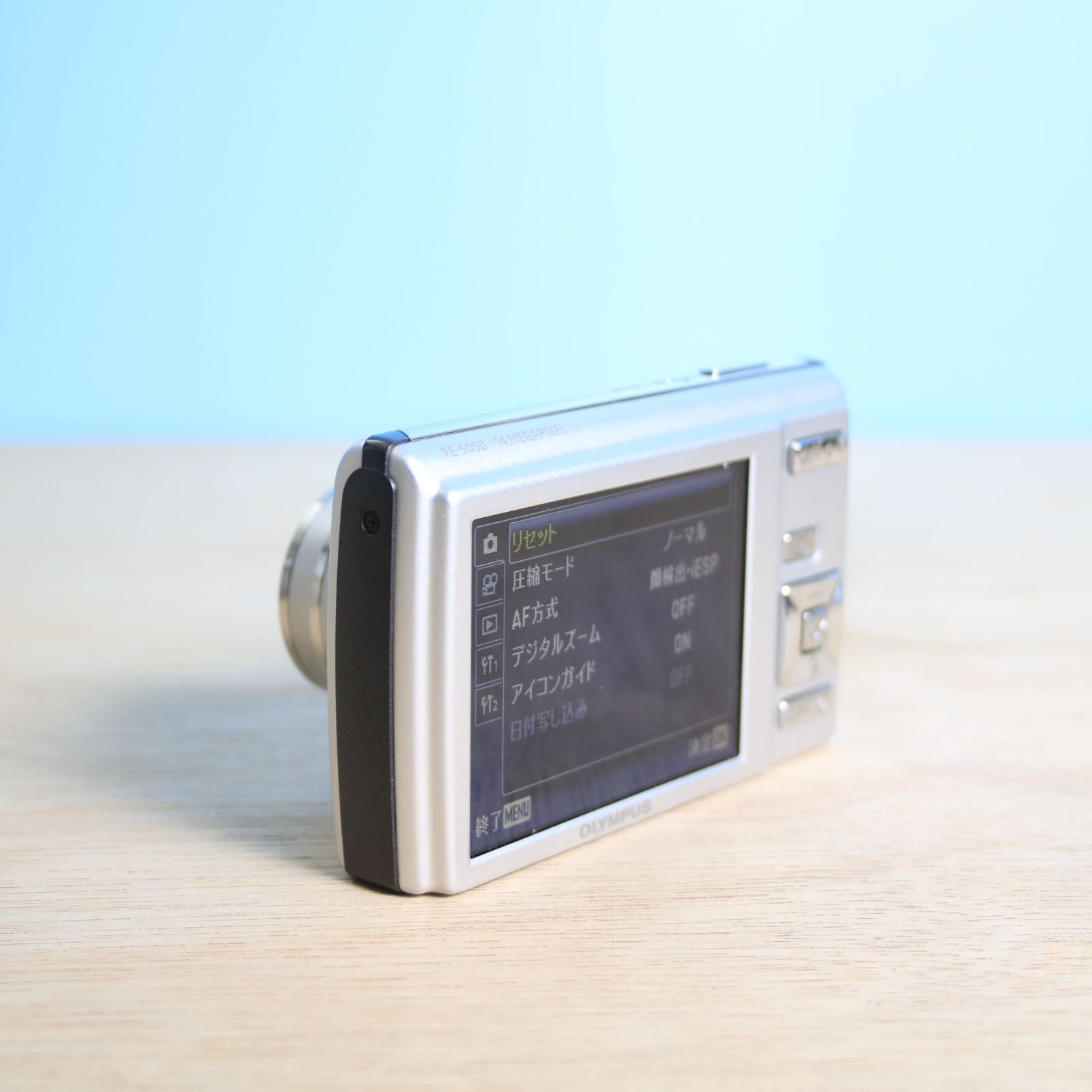 完動品❁美品 OLYMPUS EF-5050 オリンパス シルバー オールドコンデジ 