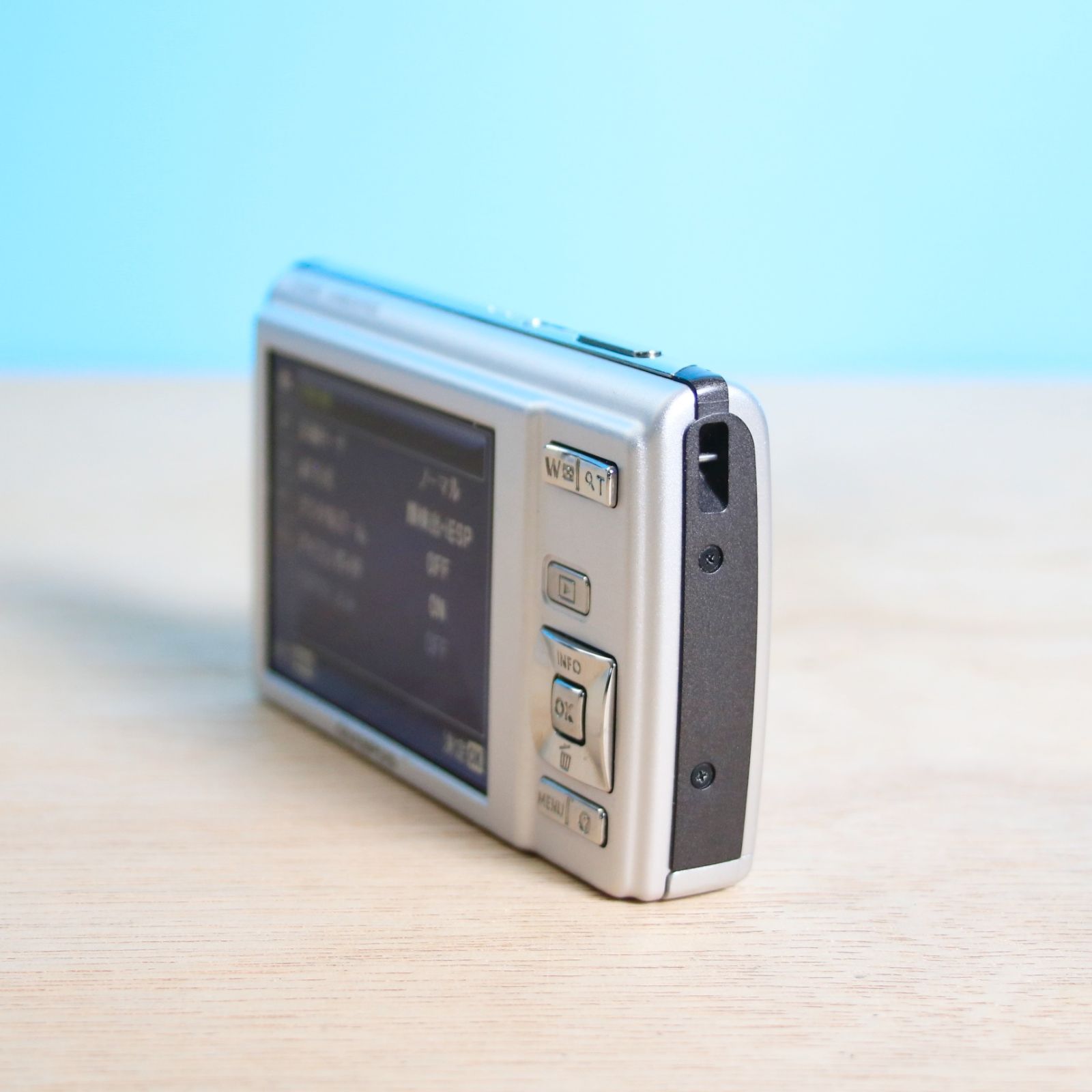 完動品❁美品 OLYMPUS EF-5050 オリンパス シルバー オールドコンデジ 