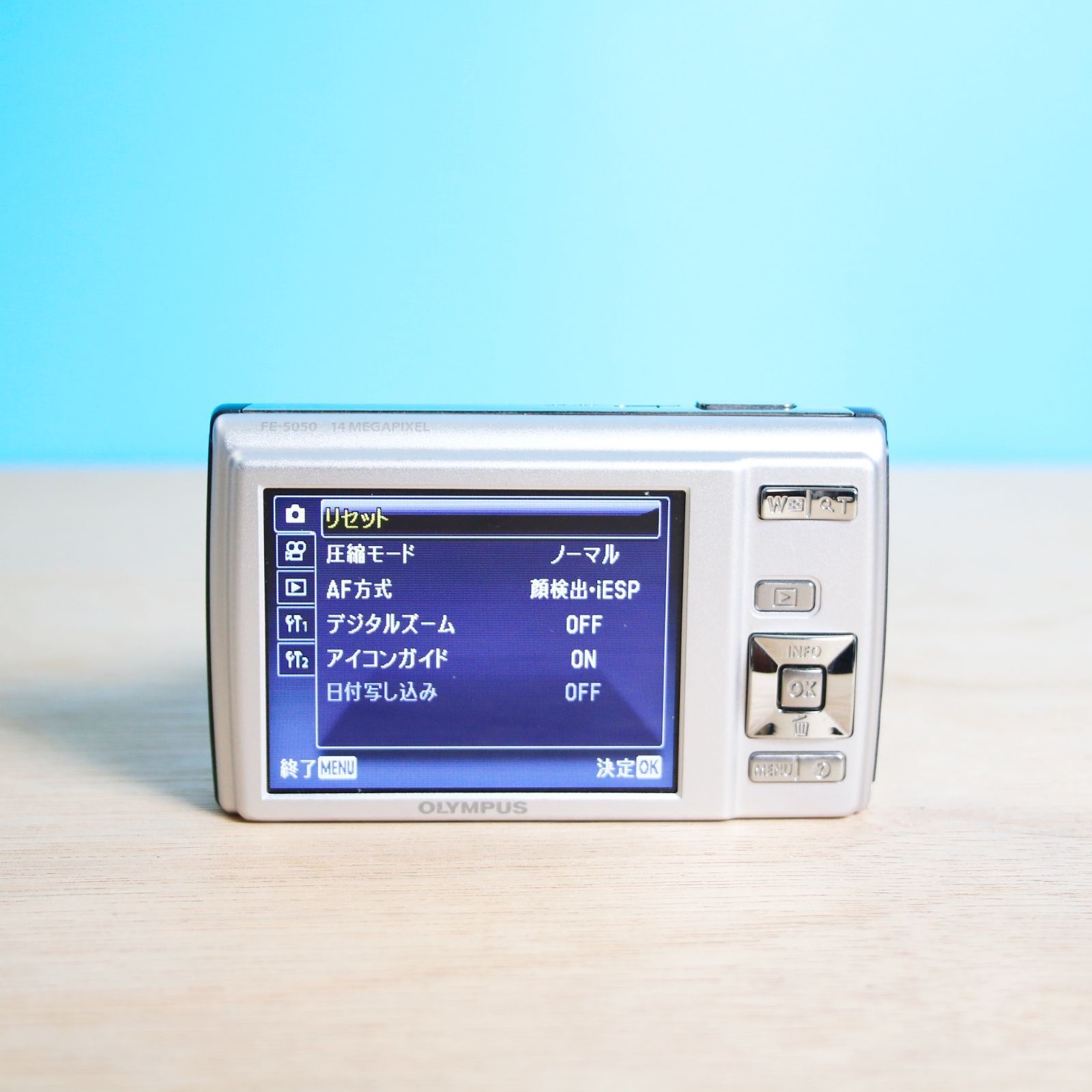 完動品❁美品 OLYMPUS EF-5050 オリンパス シルバー オールドコンデジ 
