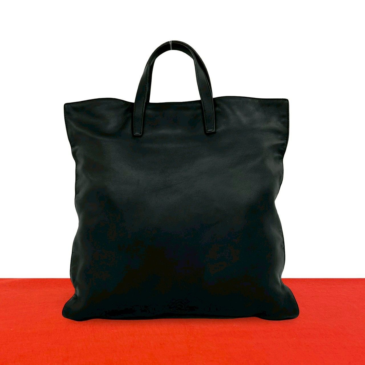 極 美品 LOEWE ロエベ ヴィンテージ アナグラム ロゴ 刻印 ナッパレザー 本革 トートバッグ ハンドバッグ A4収納可能 ブラック 黒 20263