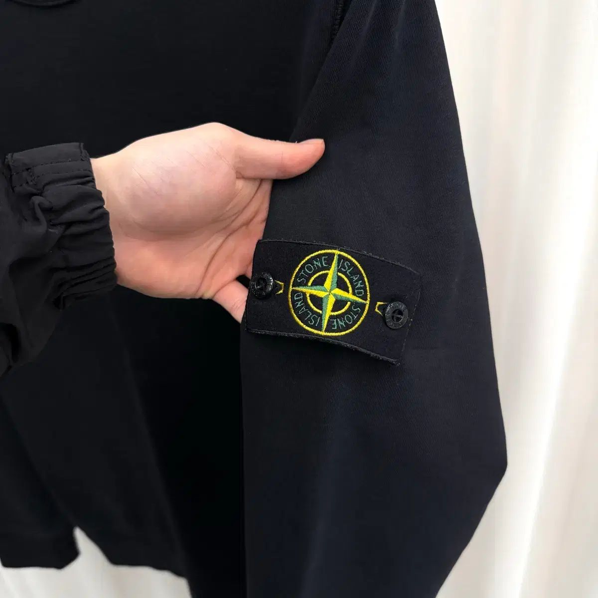 L STONE ISLAND ストーンアイランド スウェット ブラック - メルカリ