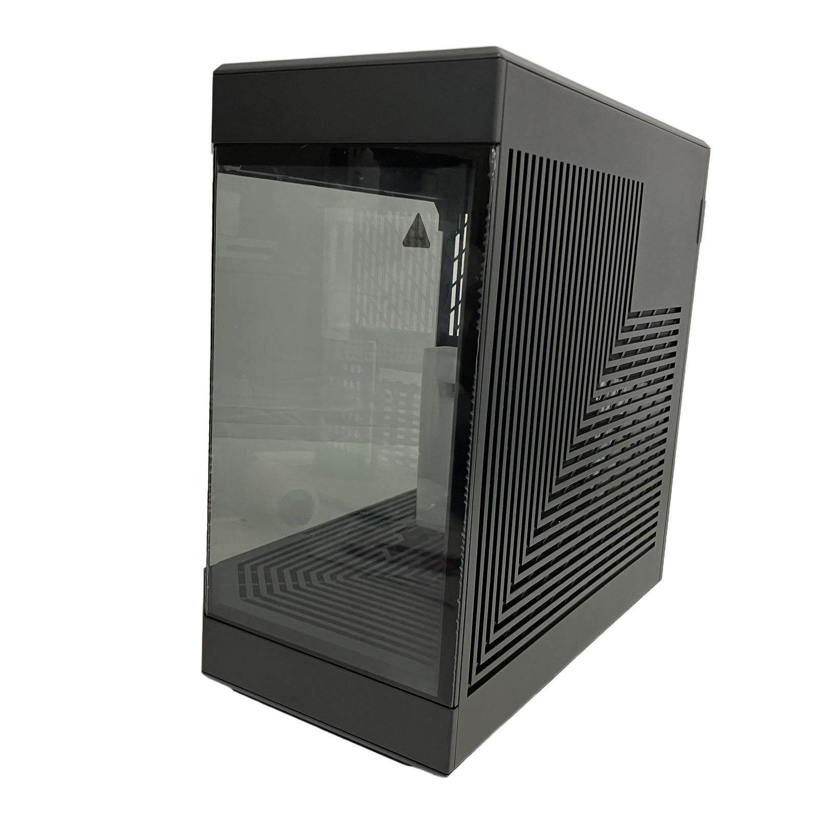 HYTE CS-HYTE-Y60-B PCケース ミッドタワー USB 中古 T11166841