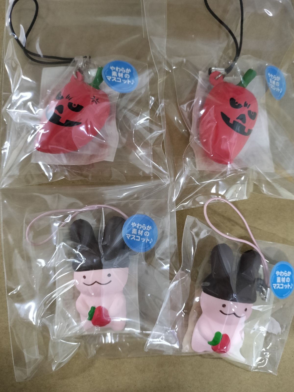 2606105 Apollo　やわらか素材のマスコット　ハバネロ　アポロちゃん　新品　スクイーズ