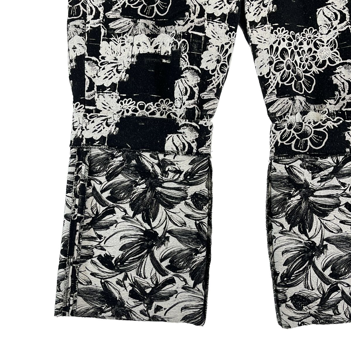 COMME des GARCONS HOMME PLUS / コムデギャルソンオムプリュス | 2022SS | フローラル ジャガード クロップドパンツ | M | ブラック/ホワイト | メンズ COMME des GARCONS HOMME PLUS / コムデギャルソンオムプリュス