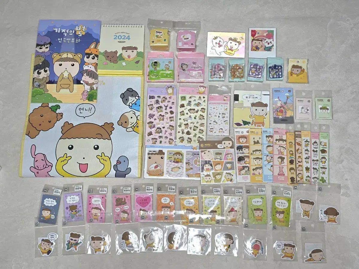 (まとめ売り) マルはワンちゃん グッズ ポップアップ 奇跡の星 アクリル ステッカー