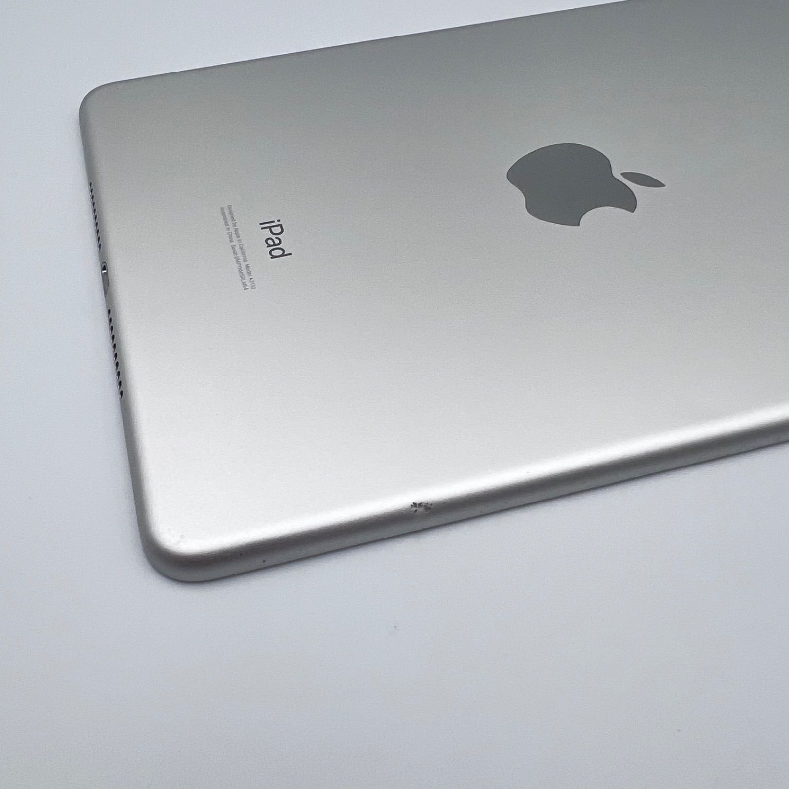 iPad mini 5 64GB シルバー Wifi やや傷あり - メルカリ