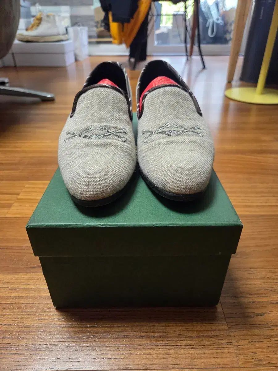 Barker ベージュ サマー ローファー