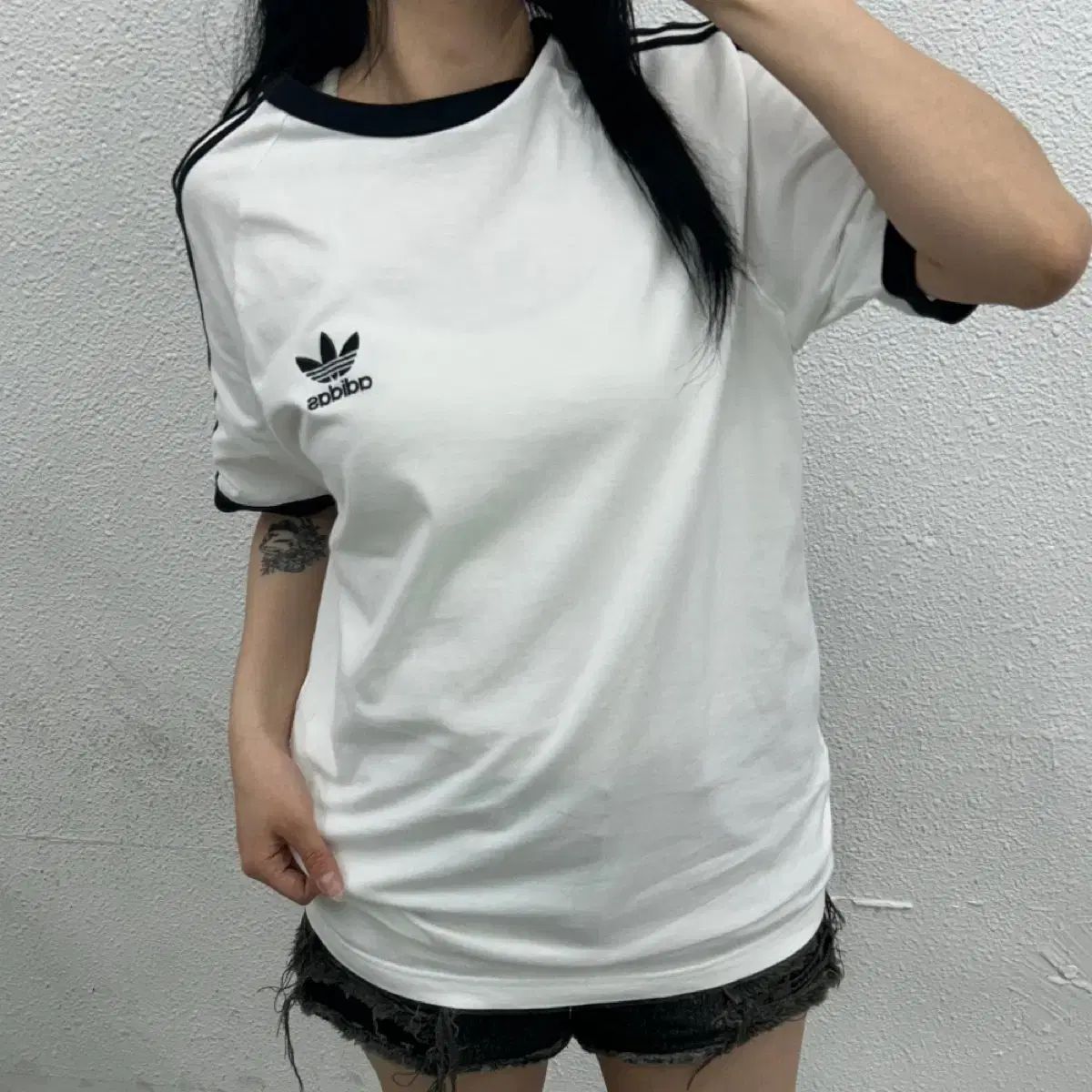 アディダス ブラックLINE 白 半袖 XL