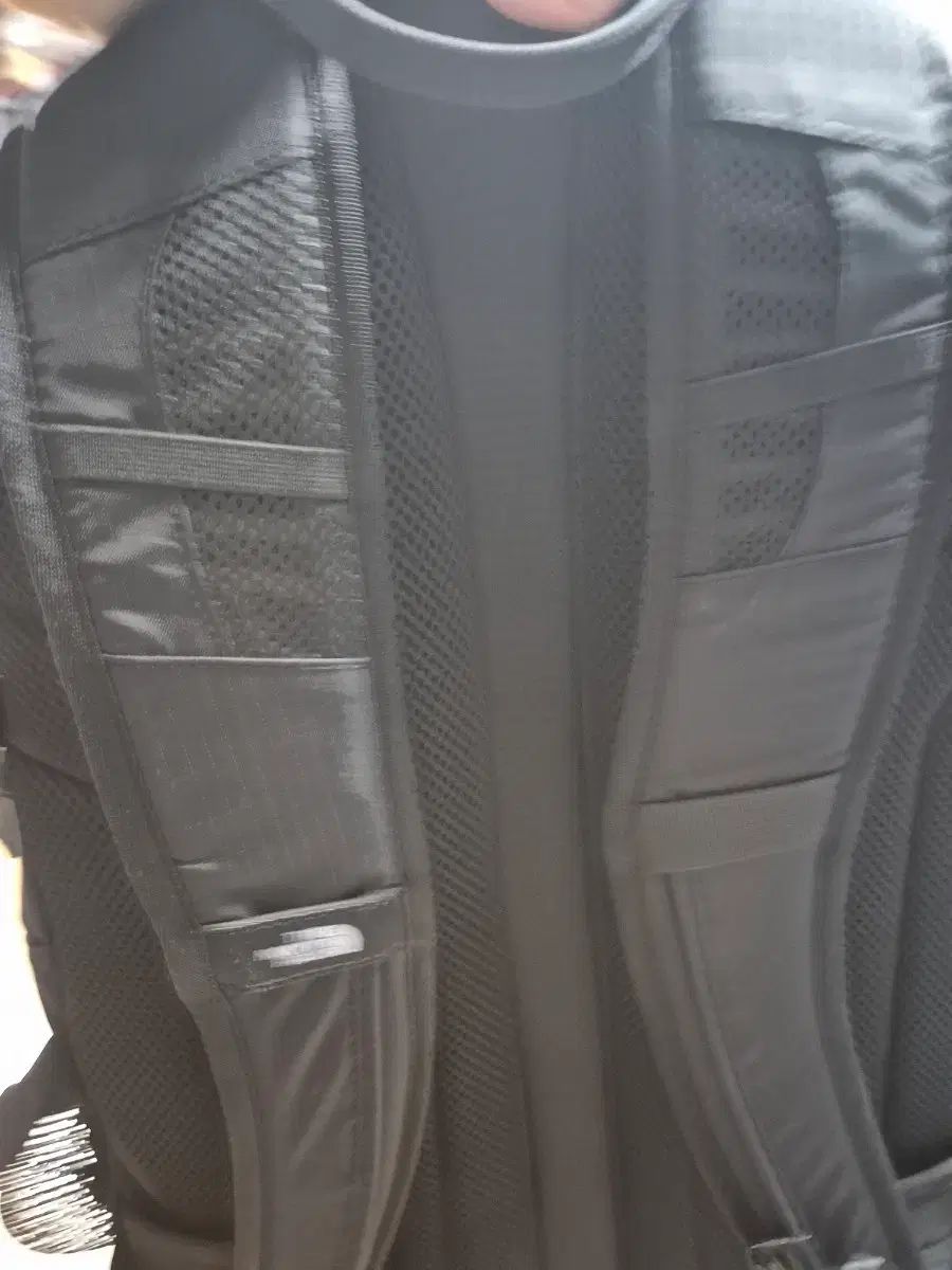 ザノースフェイス バックパック ブラック 正規品 ザノースフェイス バックパック 学生 バッグ 本革 バッグ ポケット サン(SAN)
