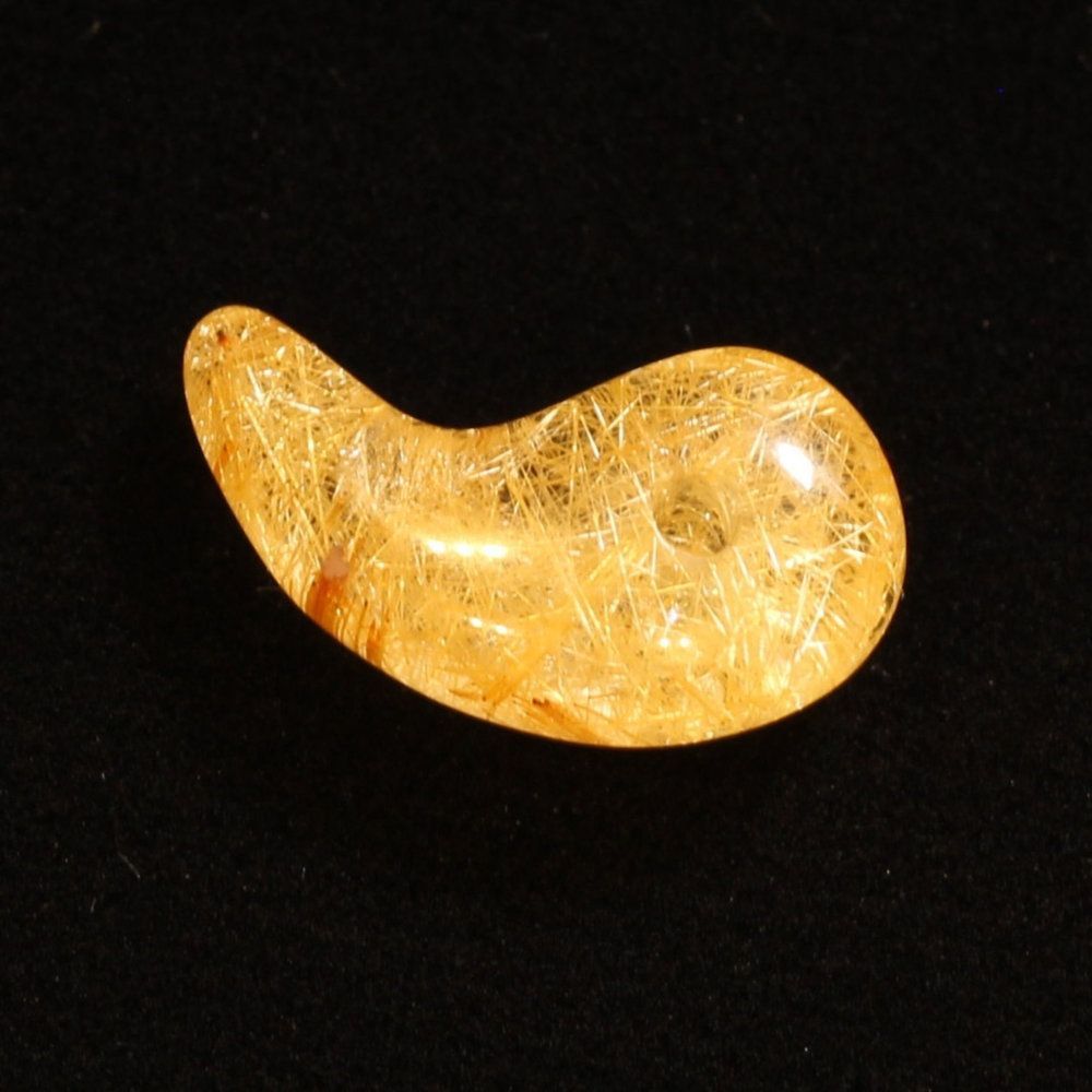 天然石 勾玉ゴールドルチル 約0.7g 迫力あふれる金針の存在感 仕事運