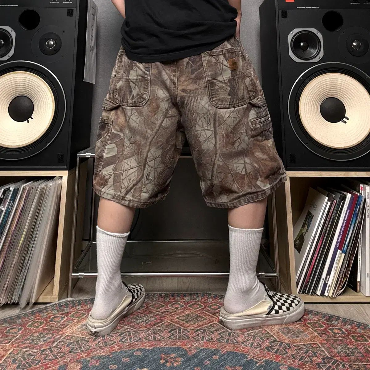 カーハート リアルツリー ハーフパンツ
