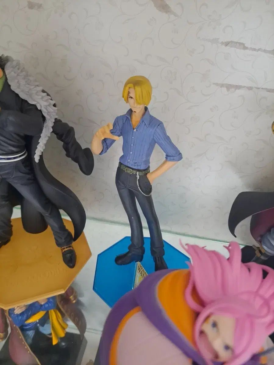 まとめ売りフィギュア