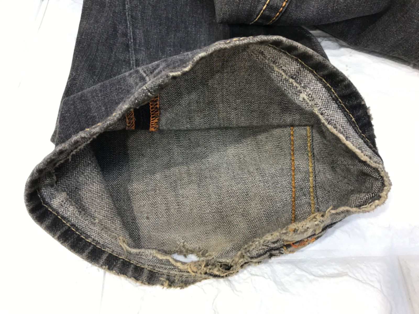 TRUE RELIGION デニムパンツ