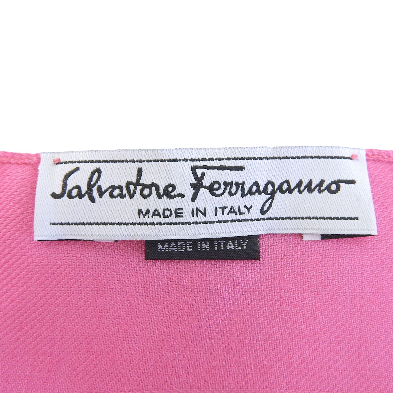 未使用品▲FERRAGAMO フェラガモ シルク ウール ガンチーニ柄 フリンジ付 スカーフ ストール ショール ピンク イタリア製 レディース 未使用品▲FERRAGAMO フェラガモ シルク ウール ガンチーニ柄 フリンジ付 スカーフ ストール ショール ピンク イタリア製 レディース