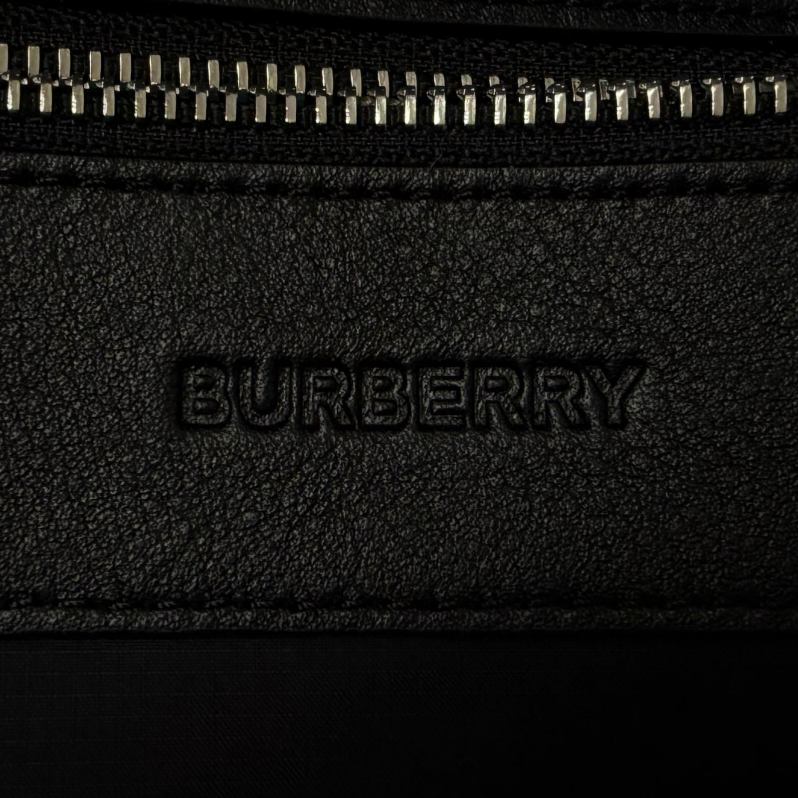 極美品□BURBERRY バーバリー 8021084 一部レザー使い ロゴプリント リュックサック デイパック ブラック メンズオススメ 保存袋付き 極美品□BURBERRY バーバリー 8021084 一部レザー使い ロゴプリント リュックサック デイパック ブラック メンズオススメ 保存袋付き