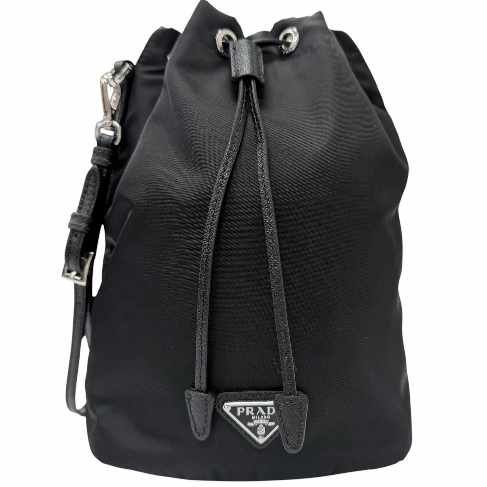 美品□PRADA プラダ 1NS369 一部レザー トライアングルロゴ Re-Nylon ポーチ 巾着バッグ ハンドバッグ ブラック イタリア製 メンズ