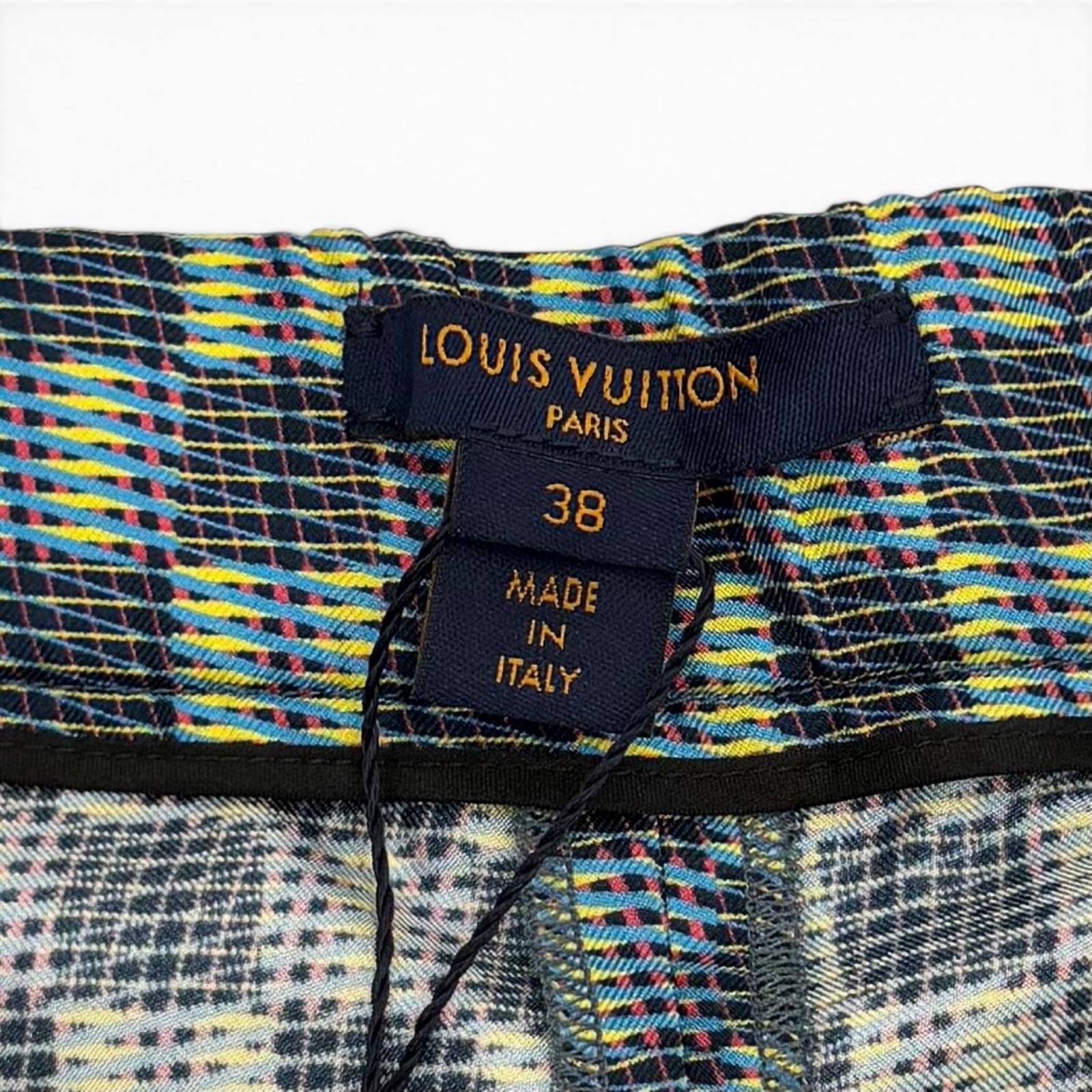 未使用品★LOUIS VUITTON ルイヴィトン シルク100％ 総柄プリント ボタンフライ ショートパンツ マルチ 38 イタリア製 正規品 レディース